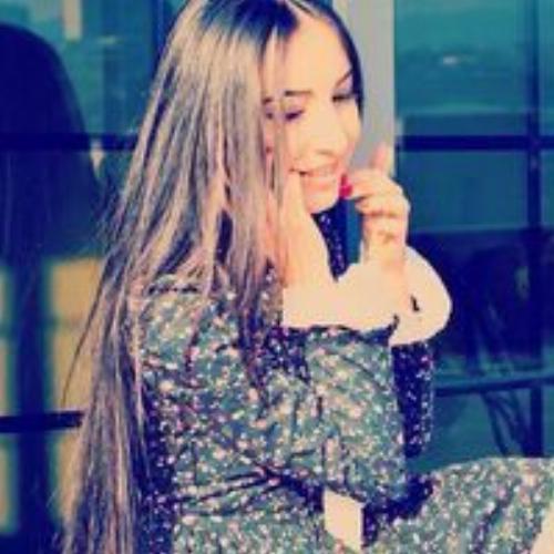 Անուշ Ապրեսյան 